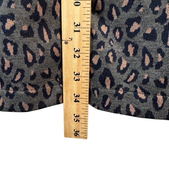 Nicole Miller Original Women's S Chic Leopard Print Stretch‎ Knit Shift Dress - Picture 8 of 8